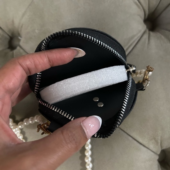 Two mini shoulder bags - Picture 7 of 9